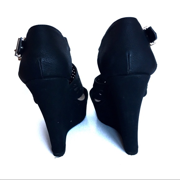 Call it spring womens black wedges in size 7.5 - Picture 4 of 12